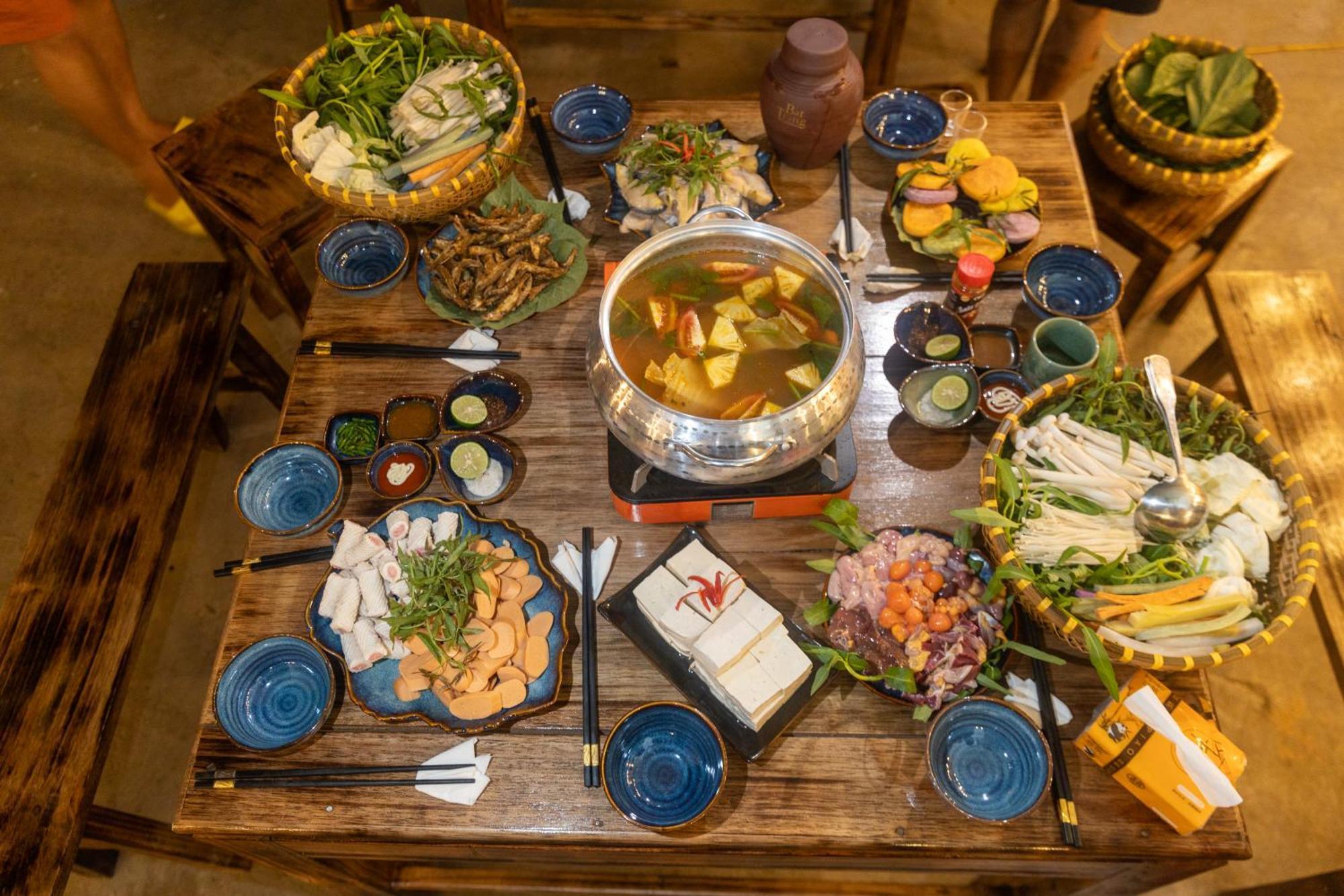 Khoi Homestay And Restaurant Loung Co Bagian luar foto
