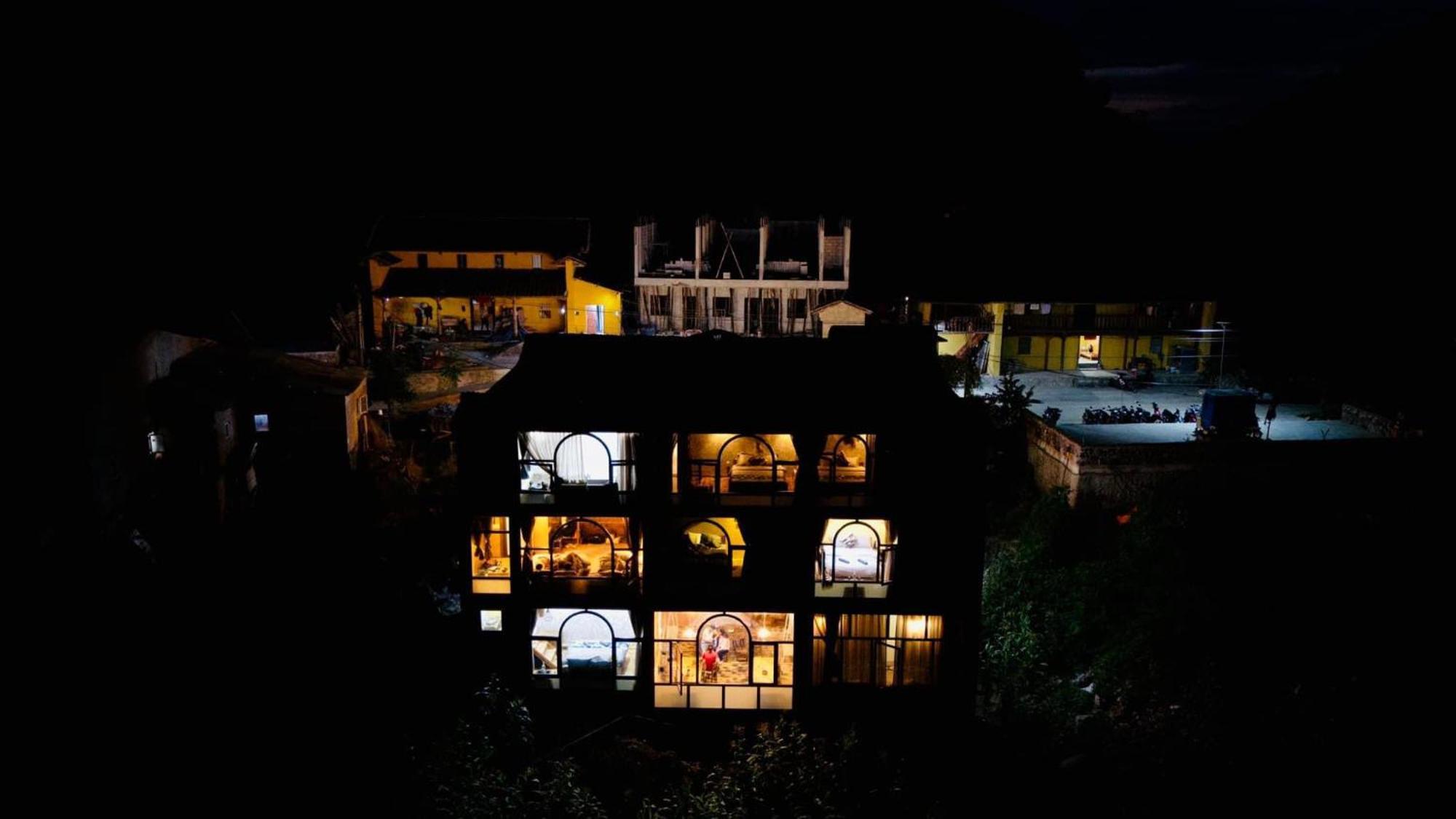 Khoi Homestay And Restaurant Loung Co Bagian luar foto