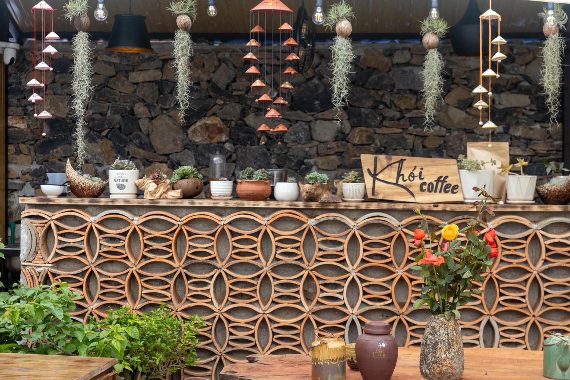 Khoi Homestay And Restaurant Loung Co Bagian luar foto