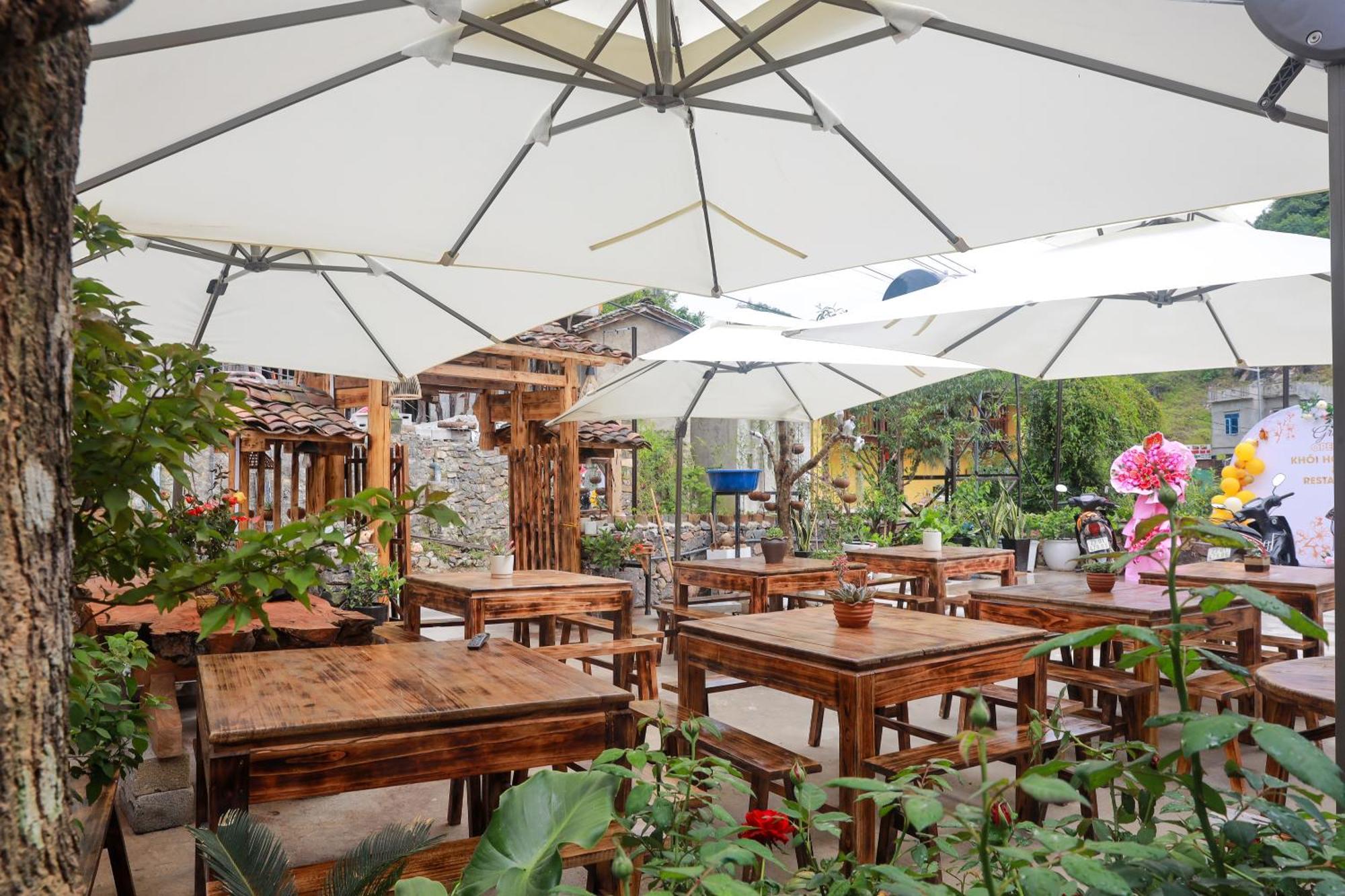 Khoi Homestay And Restaurant Loung Co Bagian luar foto