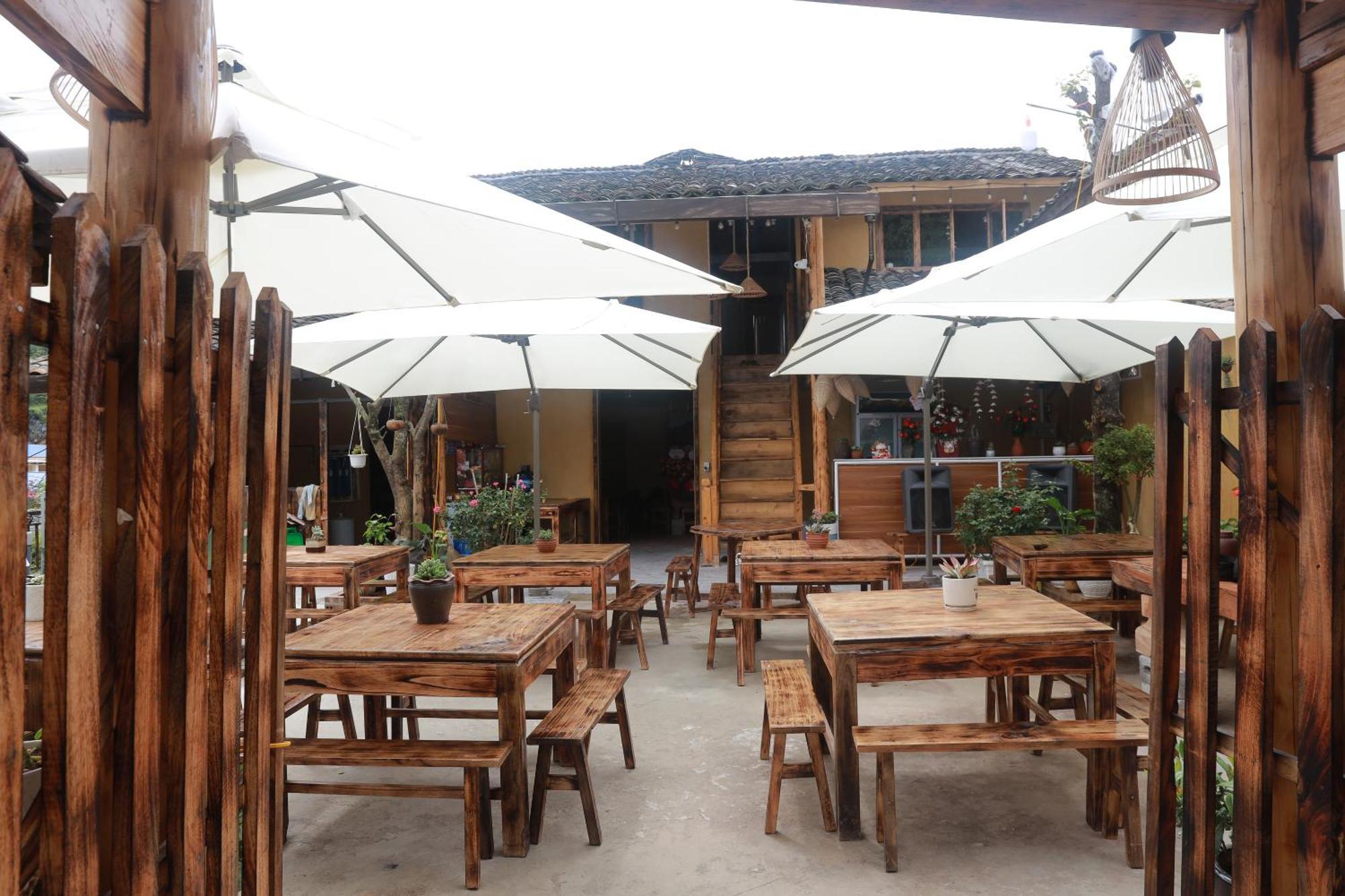 Khoi Homestay And Restaurant Loung Co Bagian luar foto