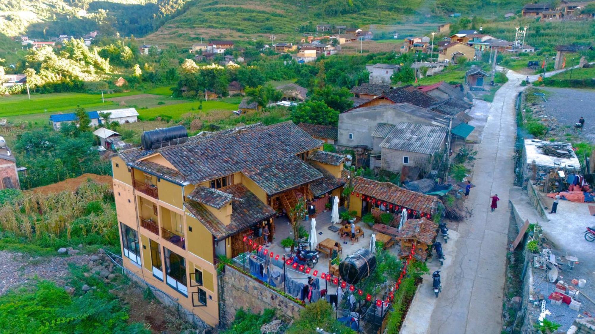 Khoi Homestay And Restaurant Loung Co Bagian luar foto