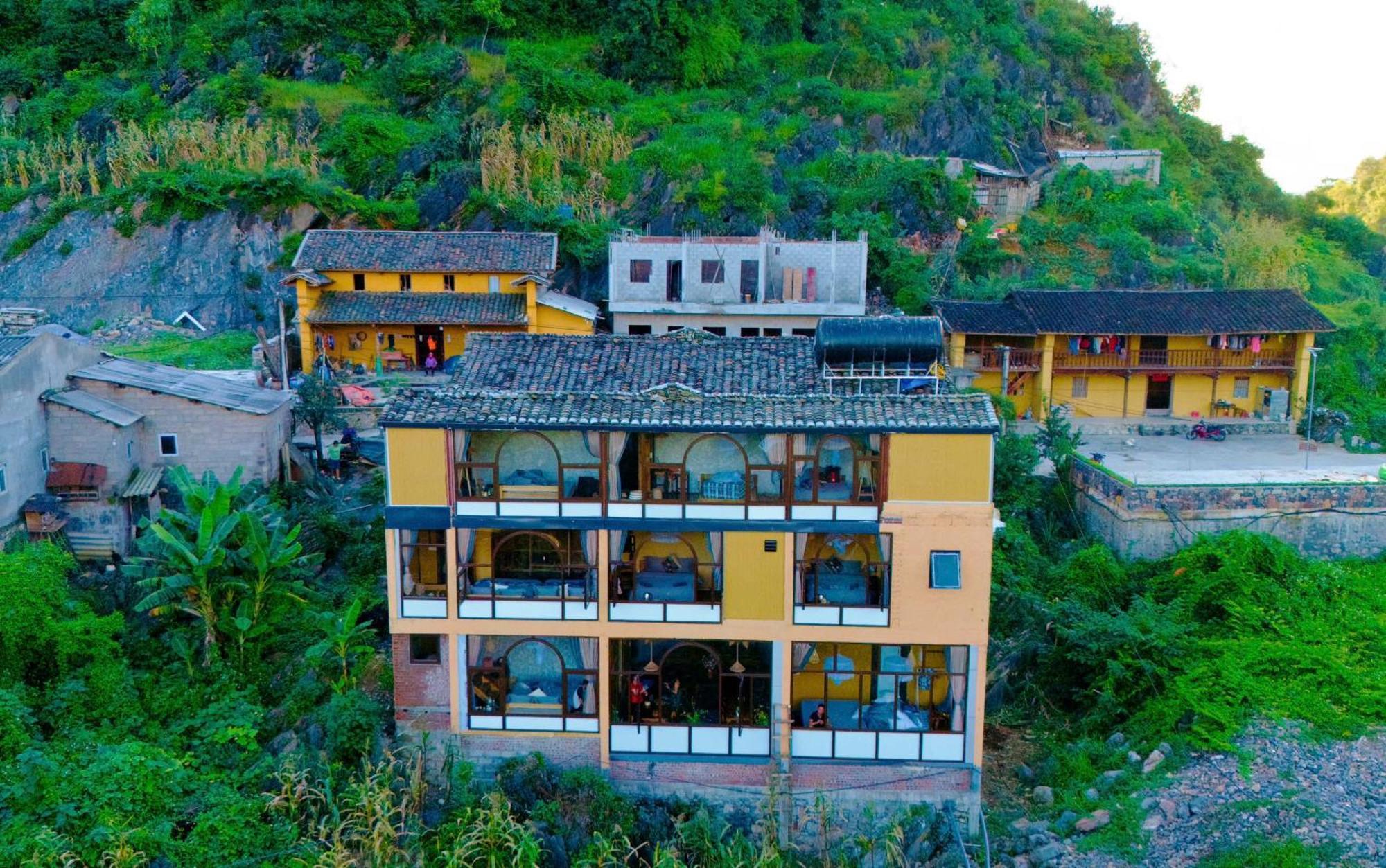 Khoi Homestay And Restaurant Loung Co Bagian luar foto